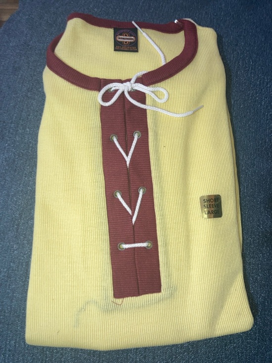 permanent press knit fashion Other - Vintage permanent press Men’s Yellow V-Neck Short-Sleeve Sweater with Brown Trim